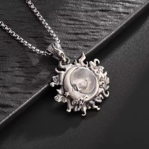 Retro Sun Moon Star Kiss Necklace